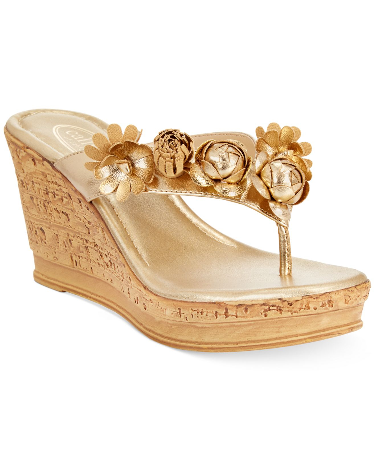 Callisto Flora Flower Platform Wedge Thong Sandals in Metallic Lyst