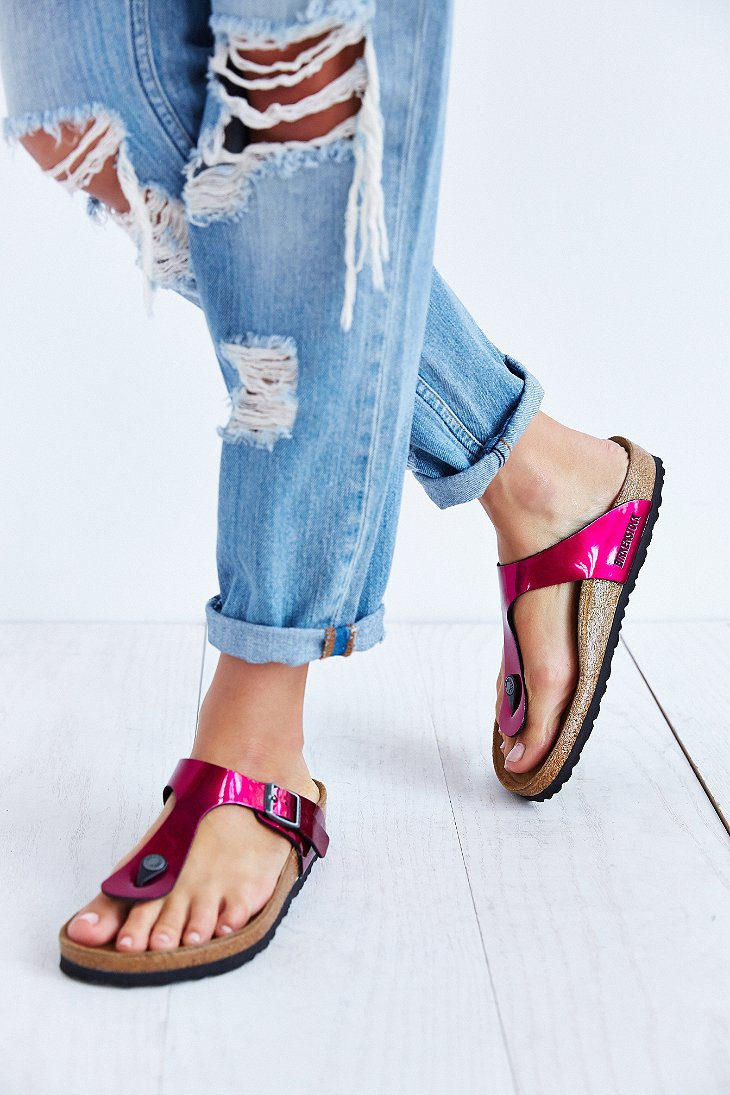 Birkenstock Gizeh Thong Sandal in Pink - Lyst