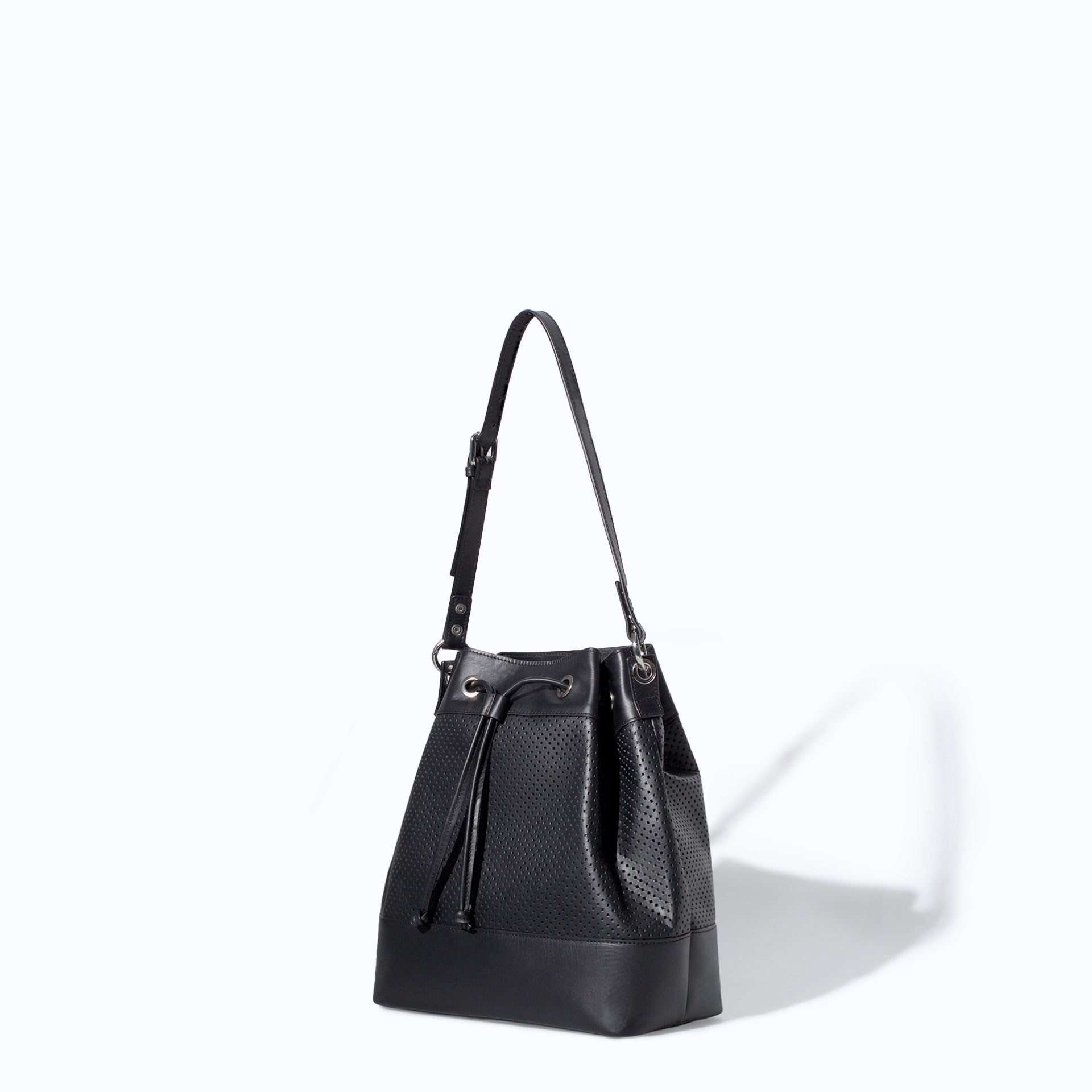 Zara Leather Bucket Bag with Cut Work Detail in Black | Lyst