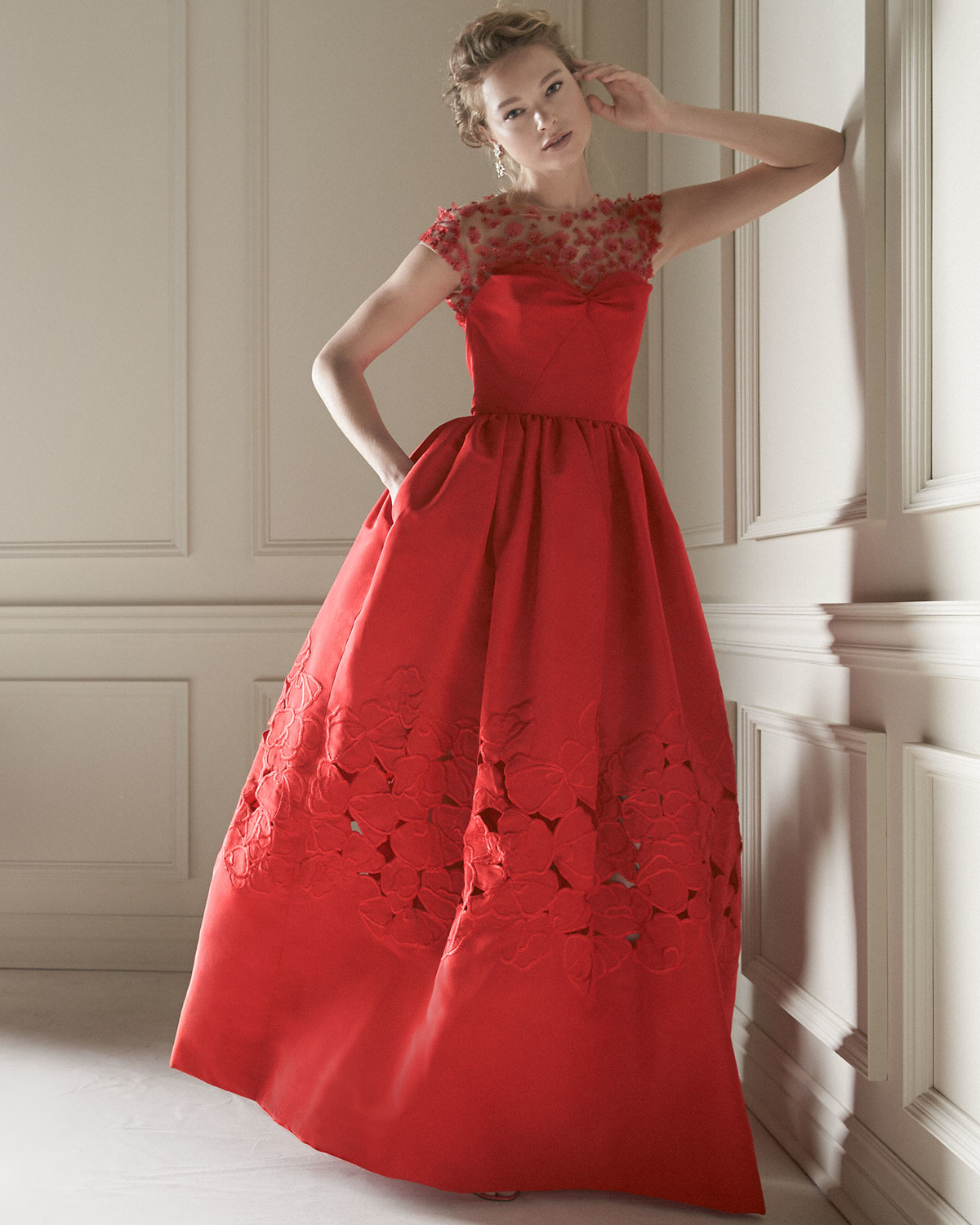 Lyst Oscar De La Renta Floral Embellished Ball Gown In Red