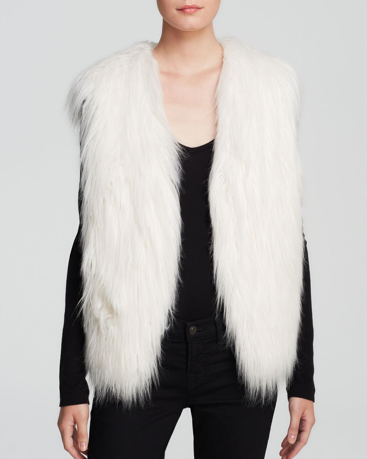 Lyst - Guess Draped Faux Fur Vest in White