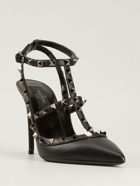 Valentino Studded Pumps in Black | Lyst