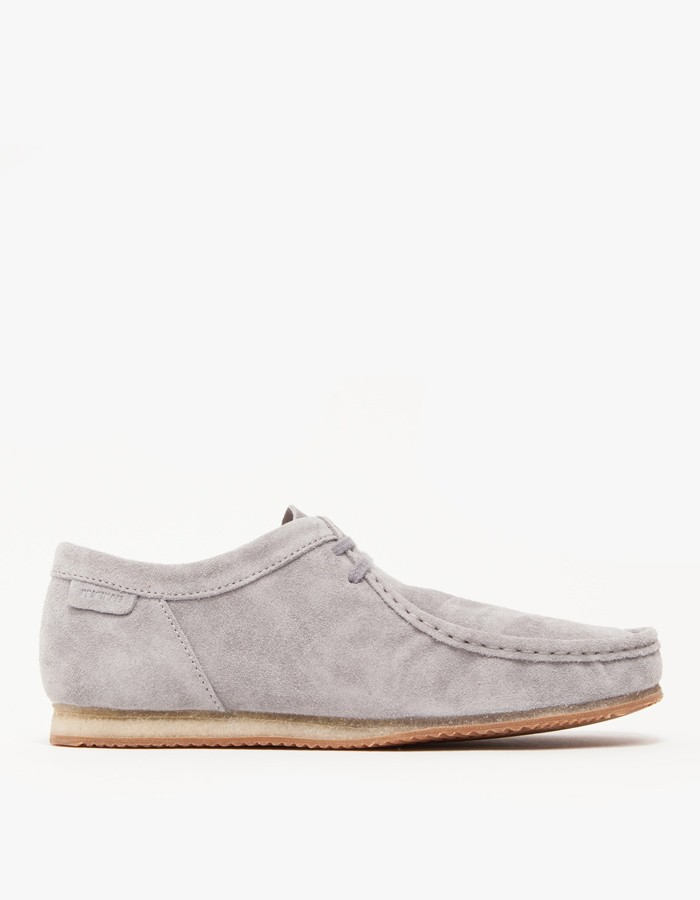 grey clarks wallabees