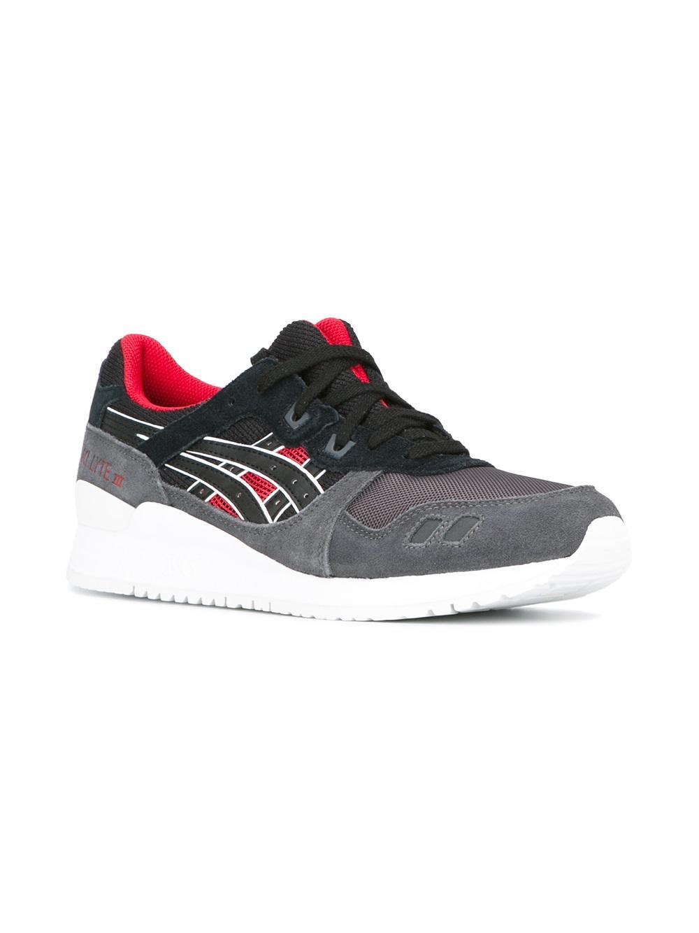 asics chunky shoes