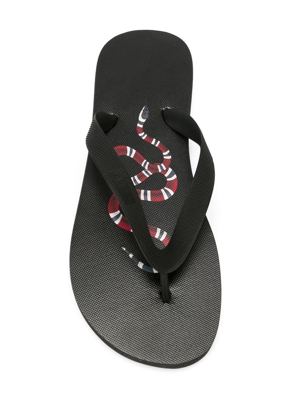 Lyst - Gucci Classic Flip Flops in Black