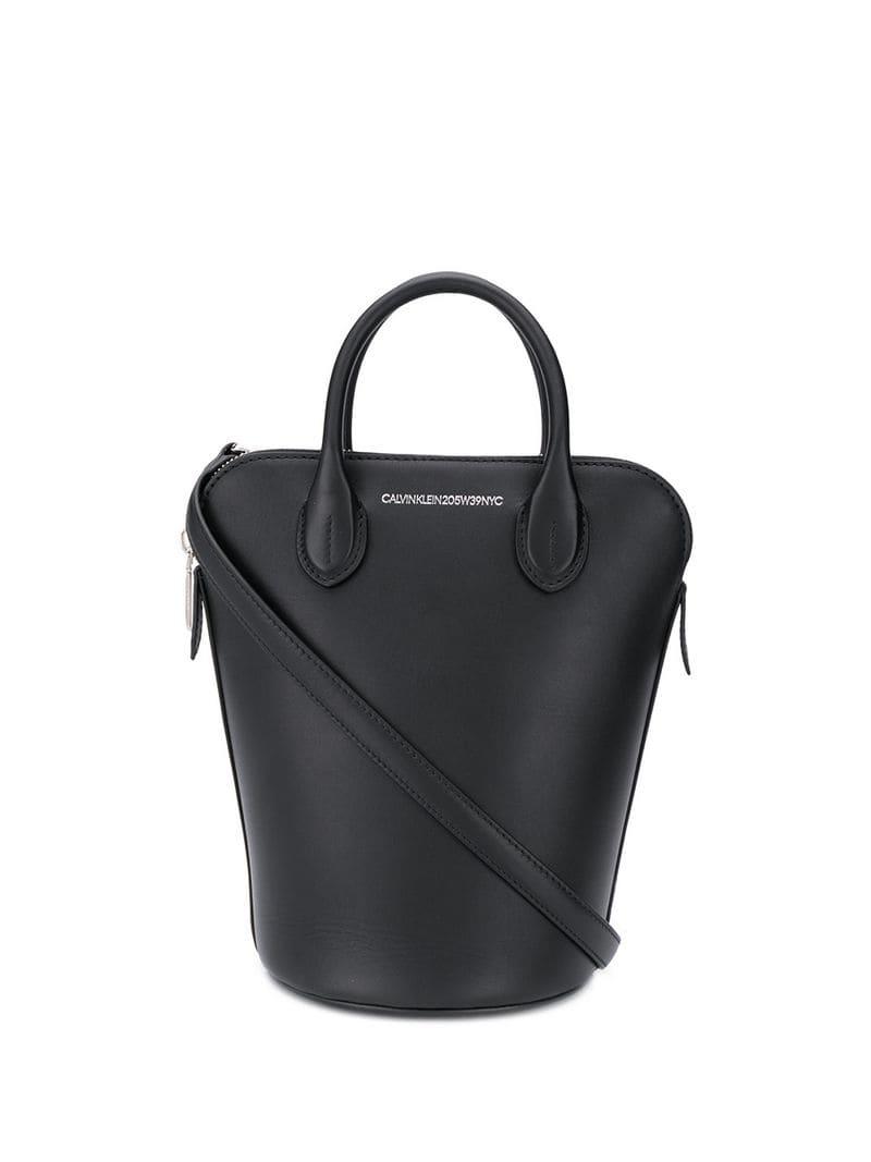 Lyst CALVIN KLEIN 205W39NYC Bucket Tote Bag in Black