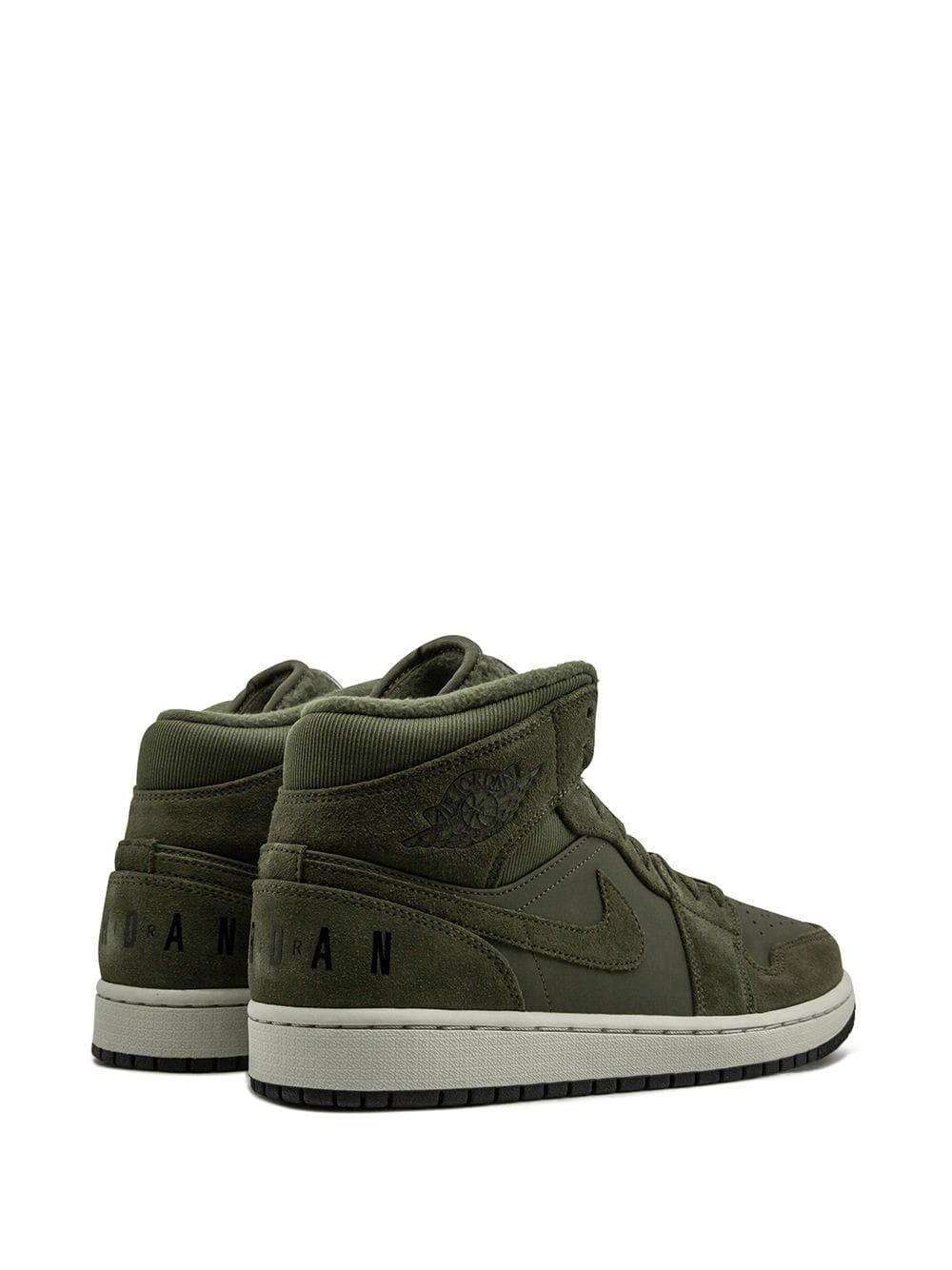 nike mid green