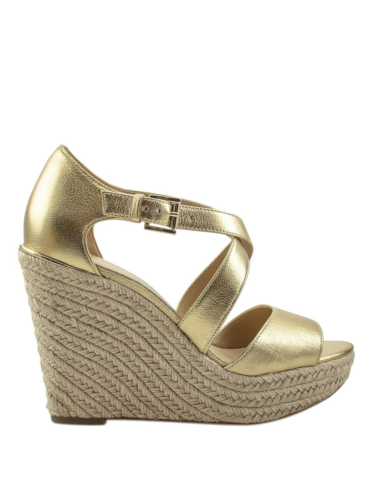Michael Kors Abbott Gold-tone Leather Wedge Sandals in Metallic - Lyst