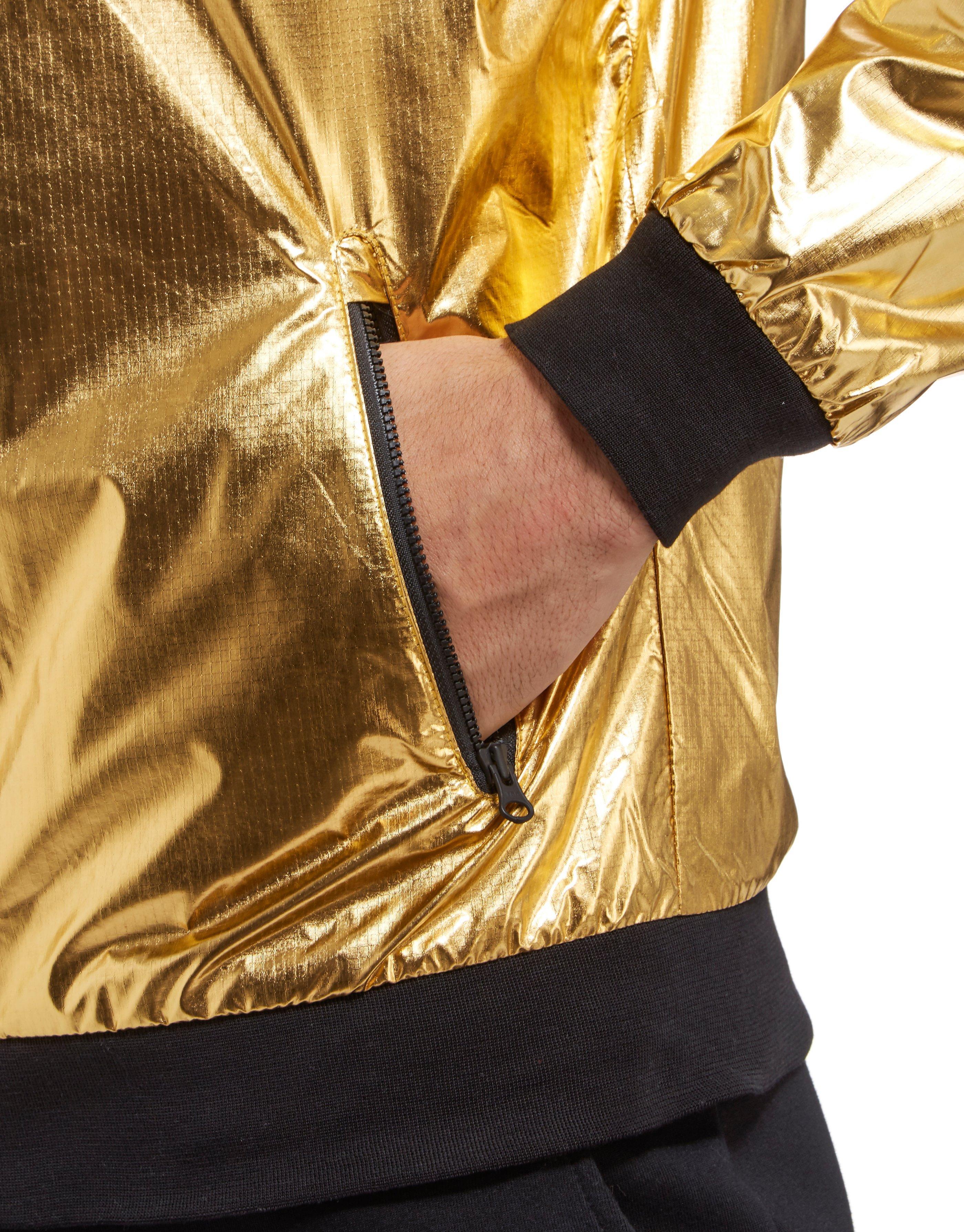 Nike Synthetic Windrunner Foil Jacket in Gold/Black (Metallic) for Men ...