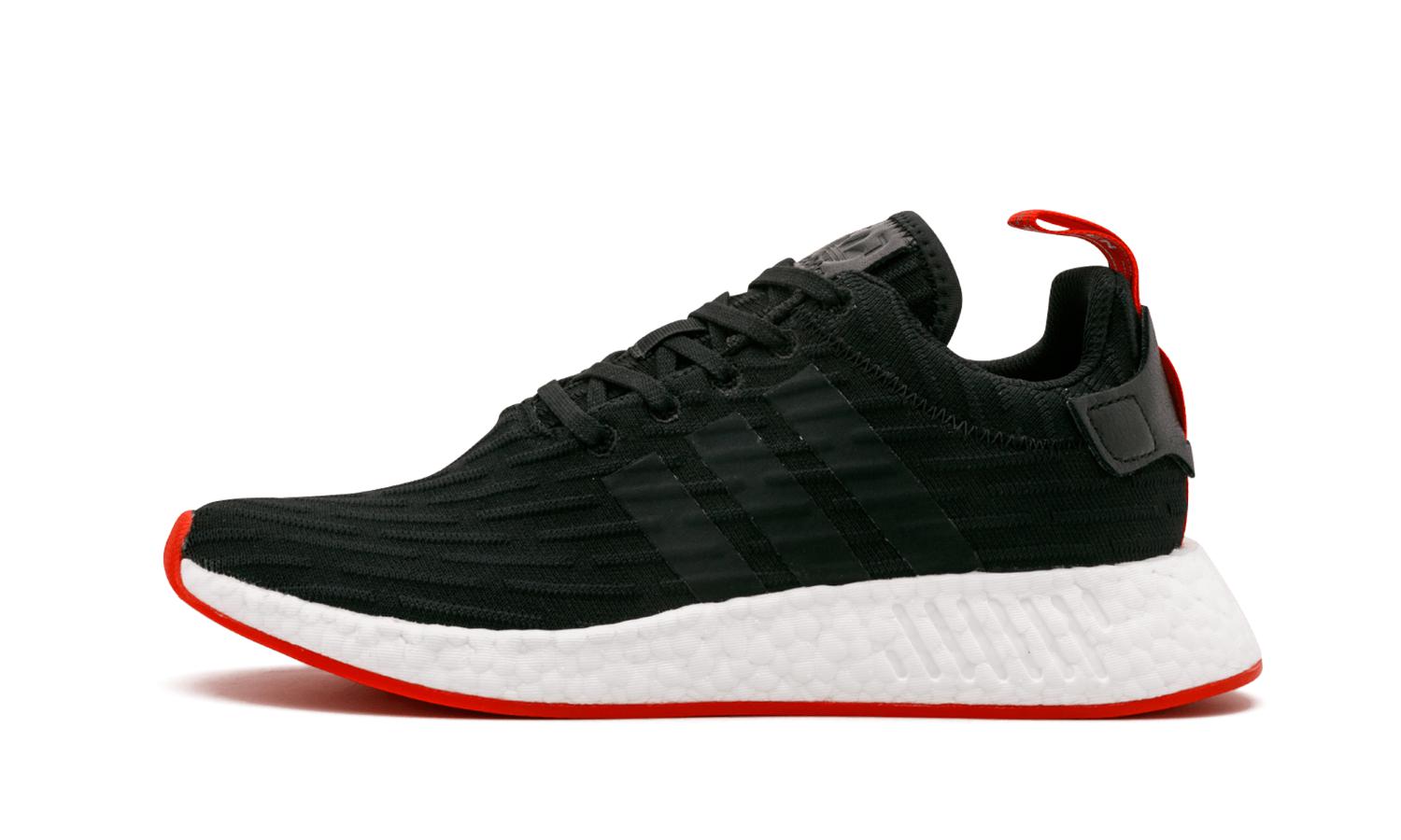 NMD R2 primeknit Lyst Adidas zapatos en negro NMD R2 primeknit Lyst Adidas zapatos en negro