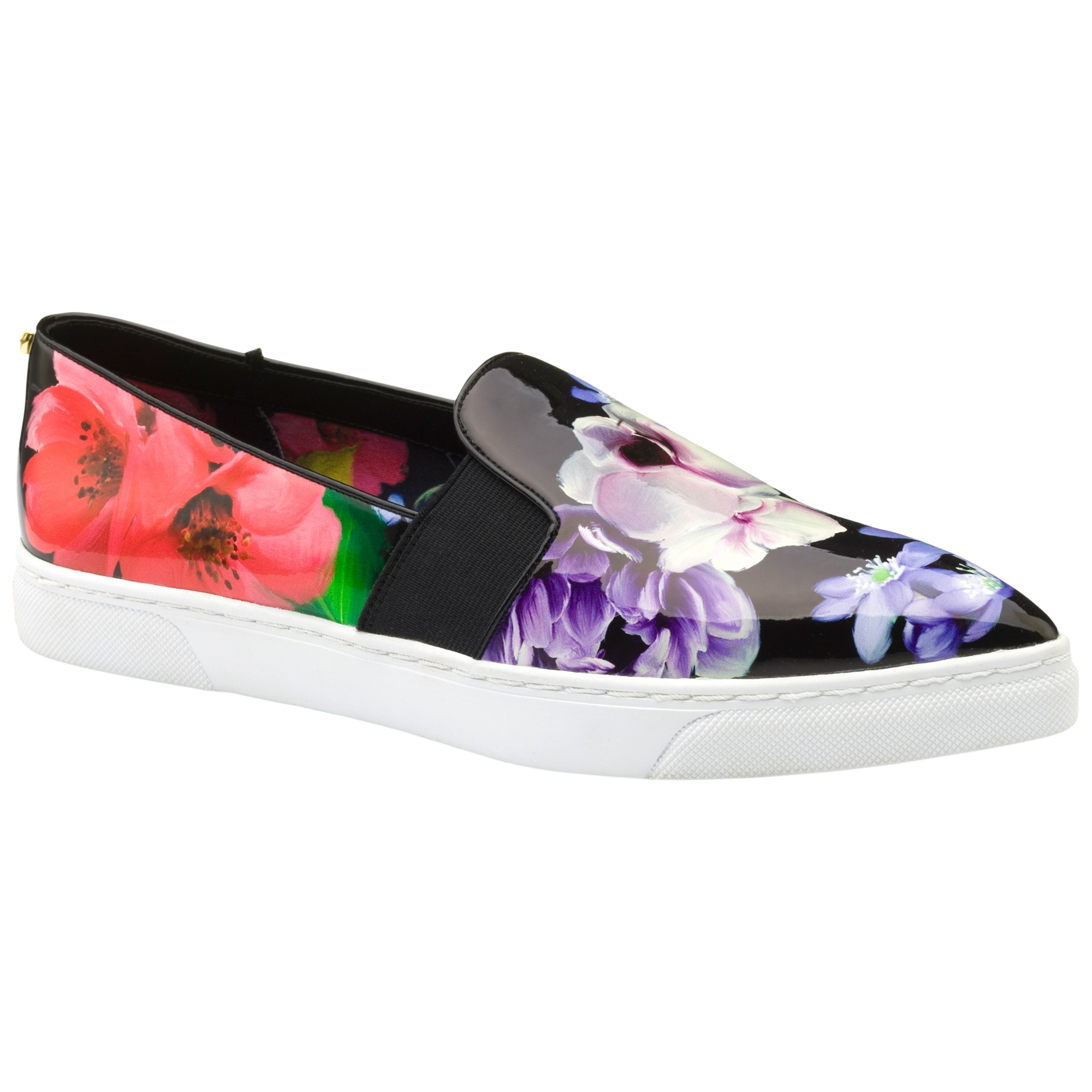 pointed toe trainers