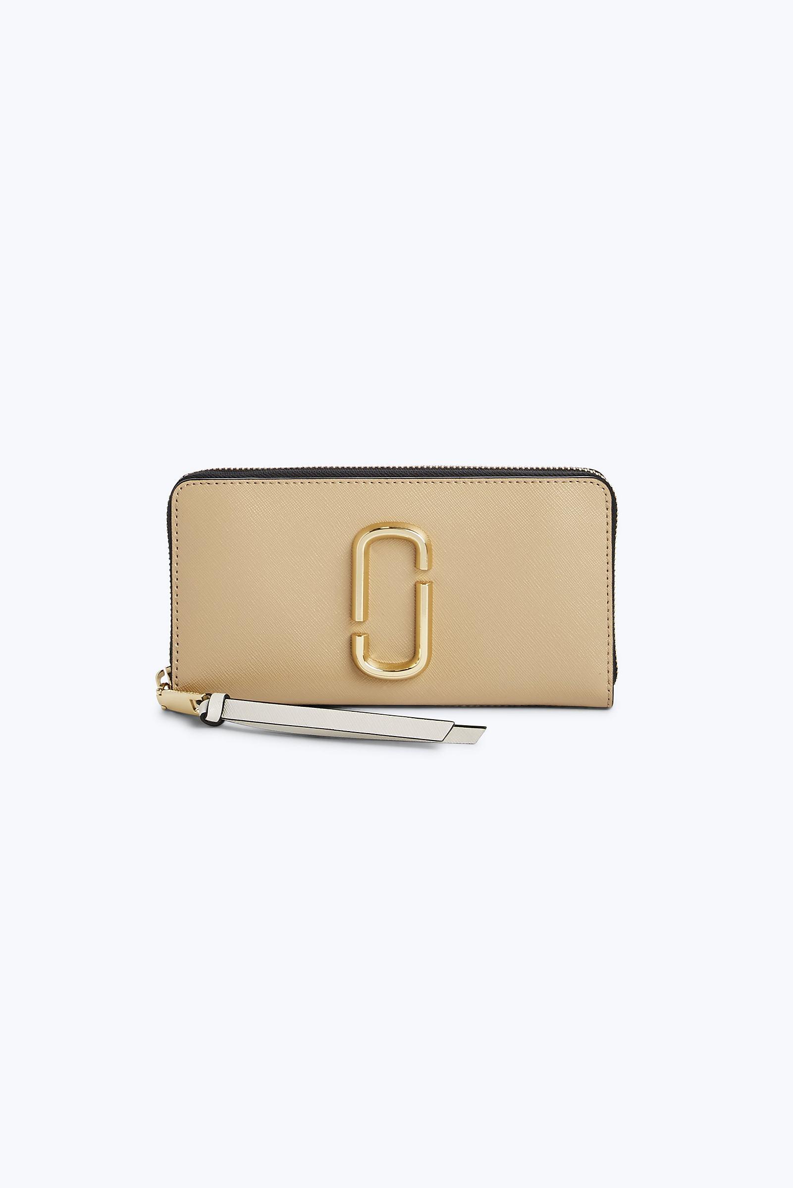 marc jacobs branded saffiano standard continental wallet