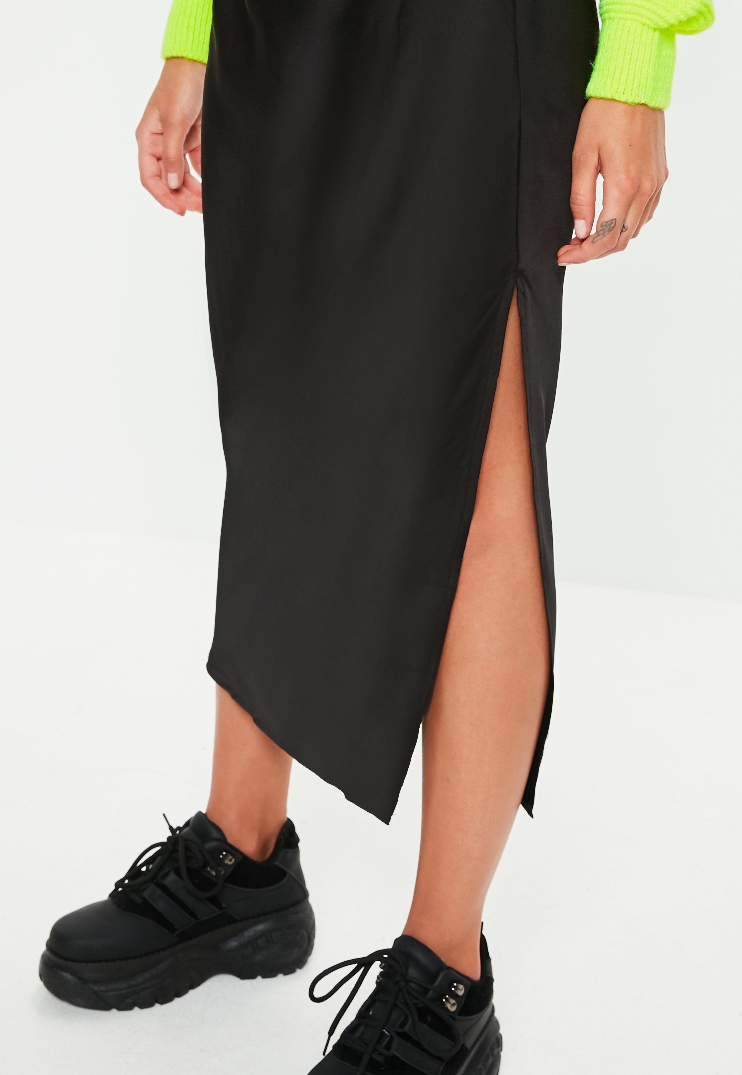Lyst - Missguided Black Satin Slip Midi Skirt in Black