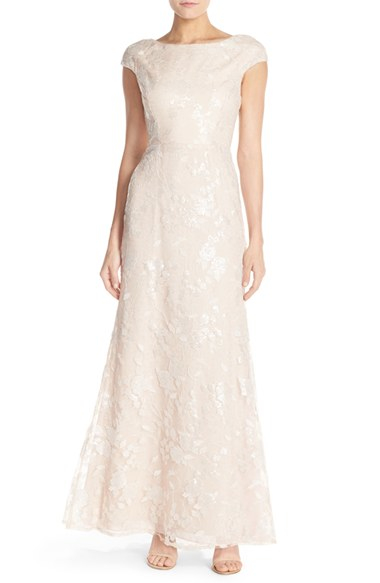 Vera wang Sequin Embroidered Lace Gown in Natural | Lyst