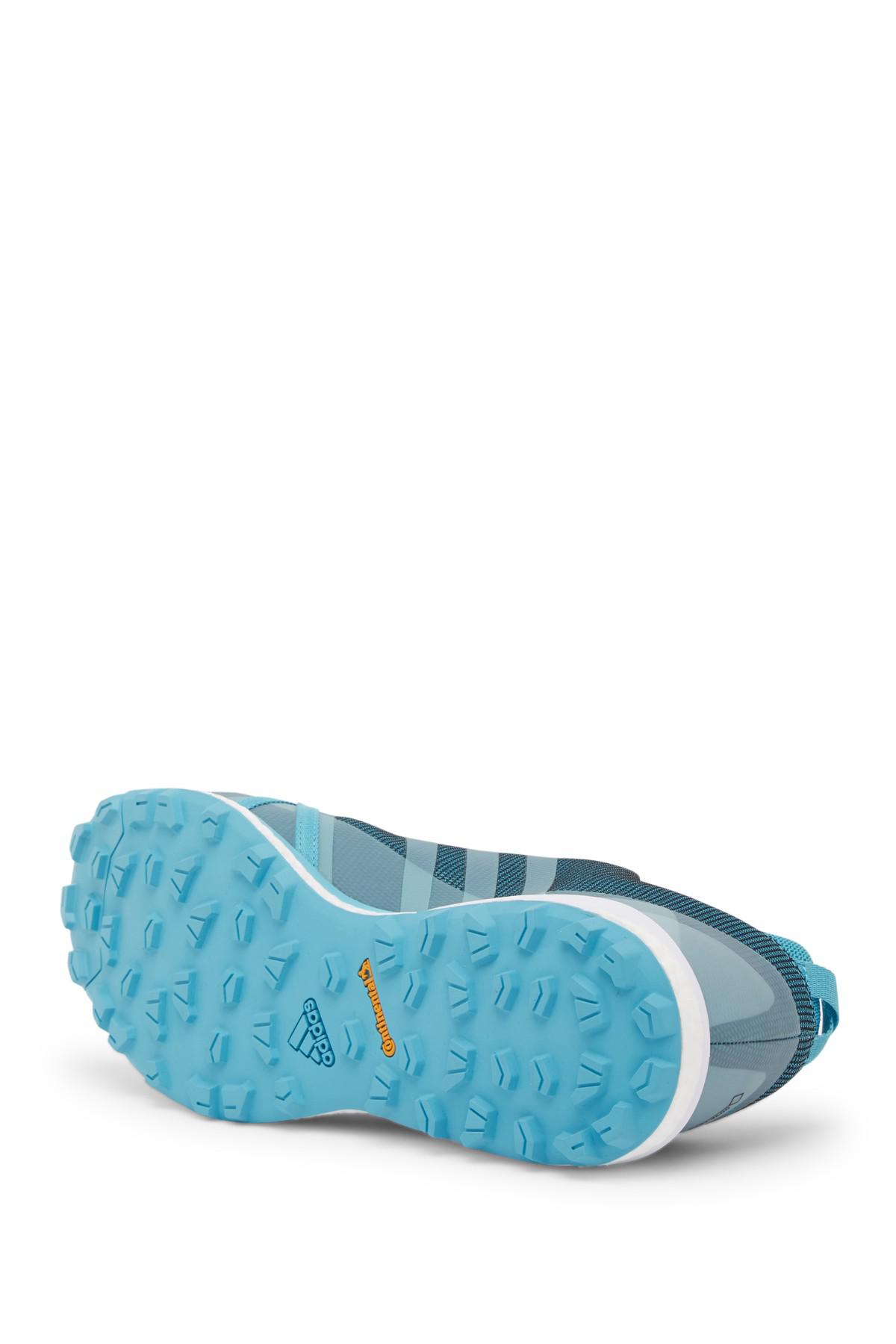 lyst adidas terrex agravic gtx tracce in scarpe da ginnastica in blu lyst adidas terrex agravic gtx tracce in scarpe da ginnastica in blu