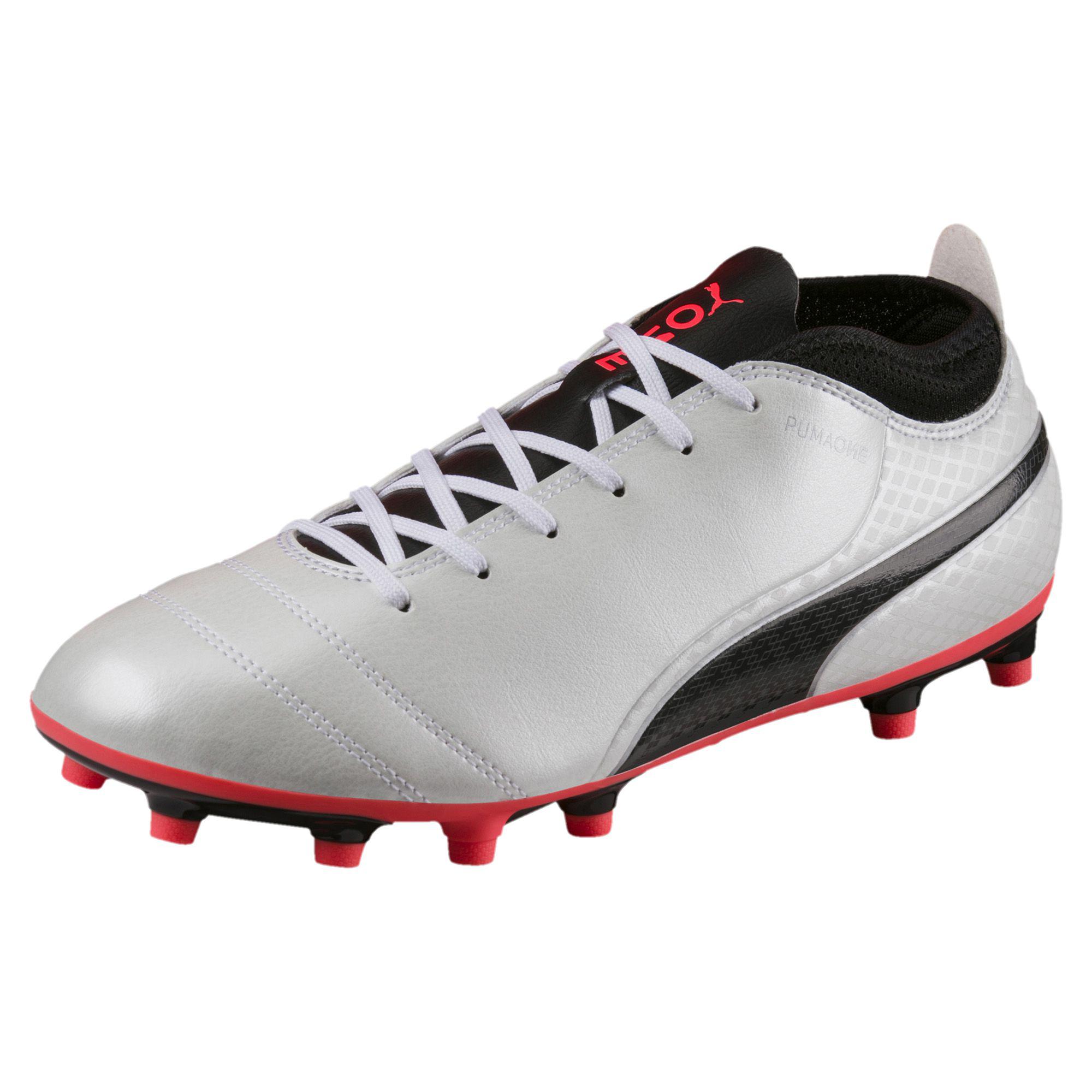 men's puma soccer cleats