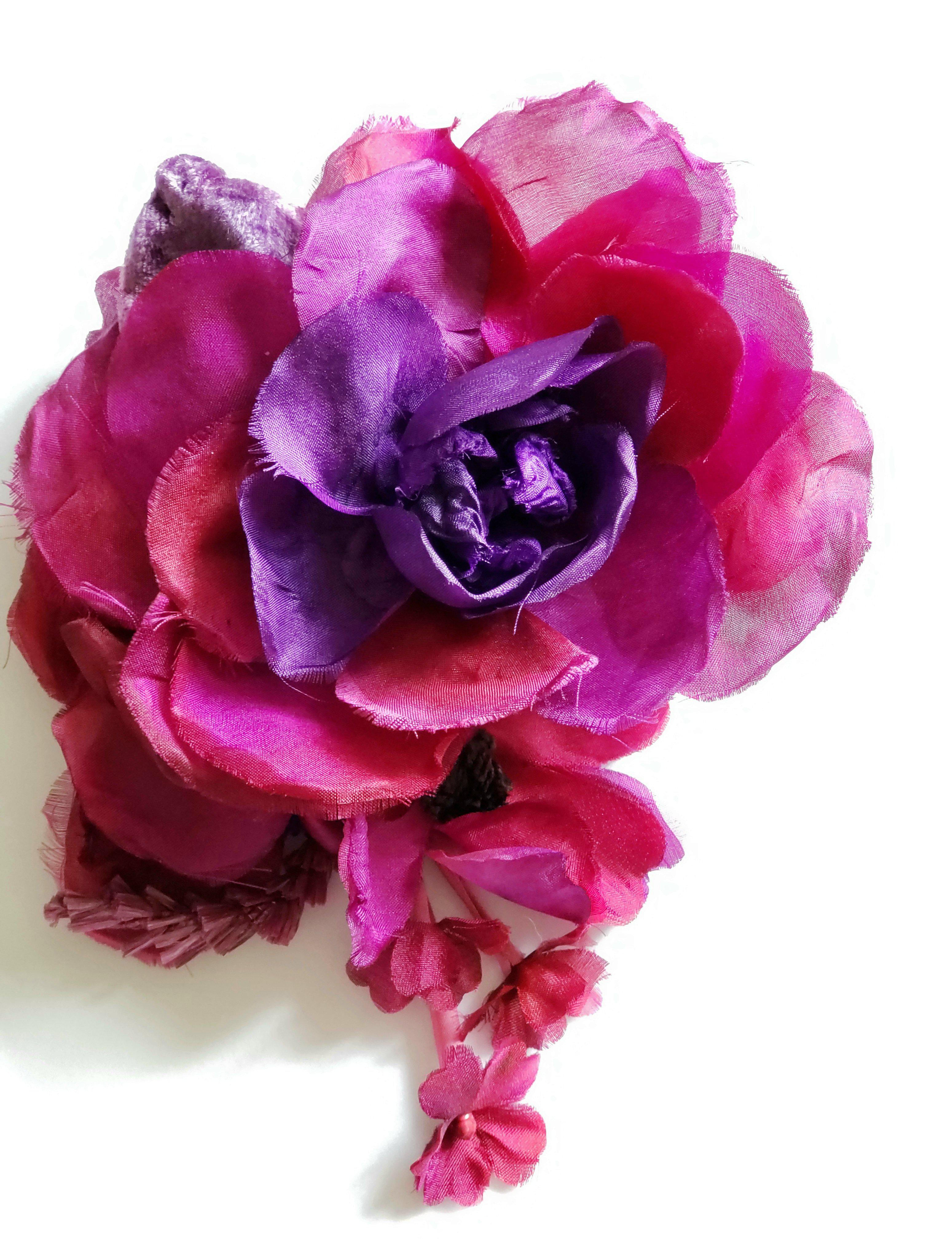 Lyst - Gucci Silk Flower Brooch