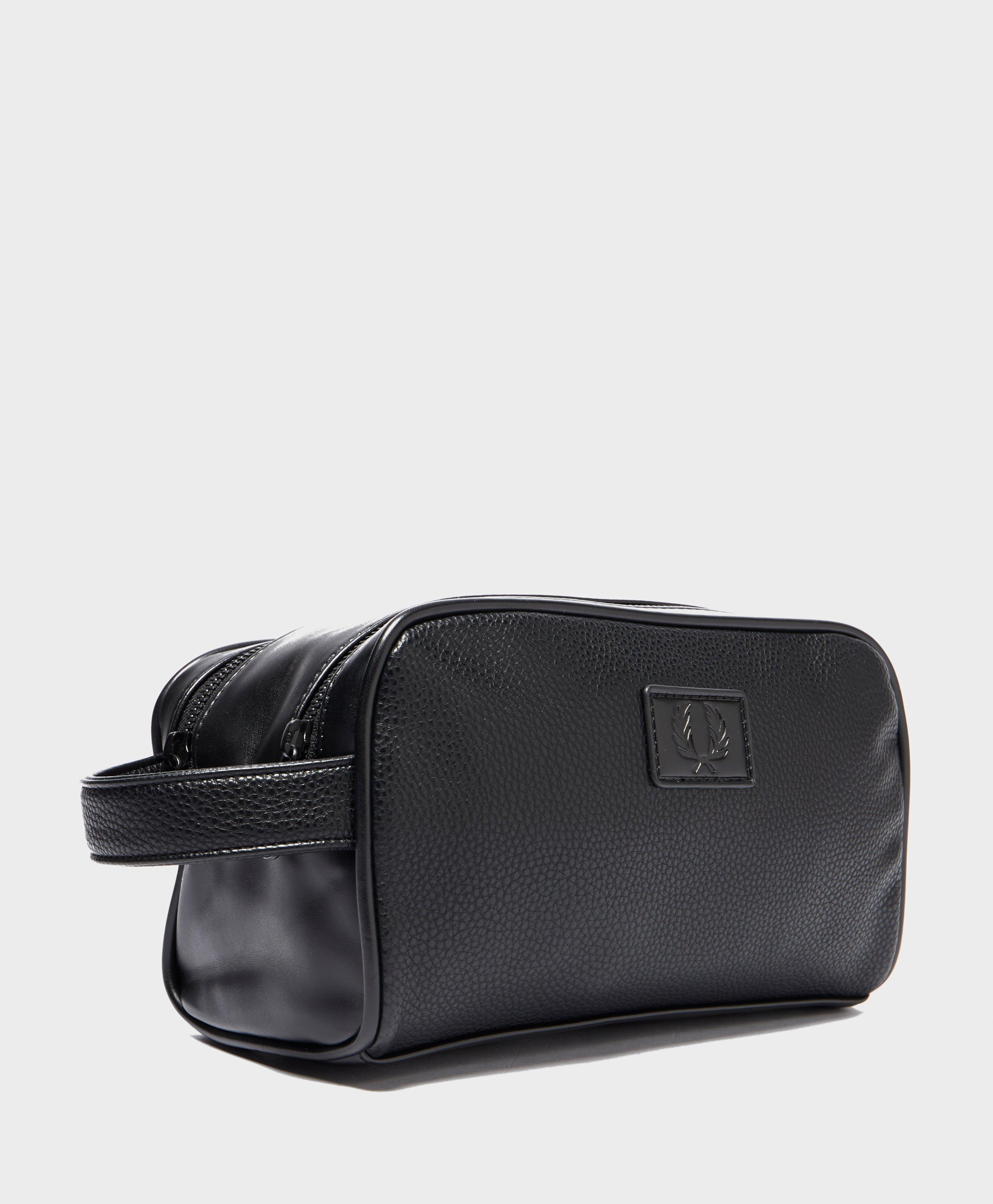 Lyst Fred Perry Tumbled Washbag In Black For Men
