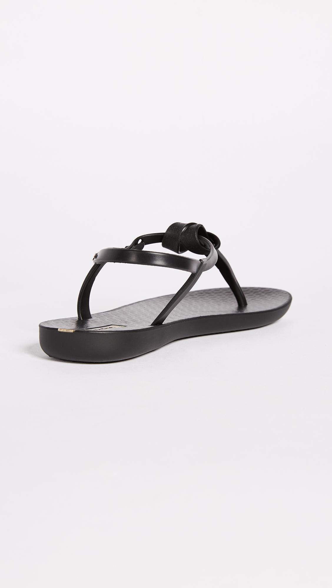Ipanema Ellie T-strap Sandals in Black - Lyst