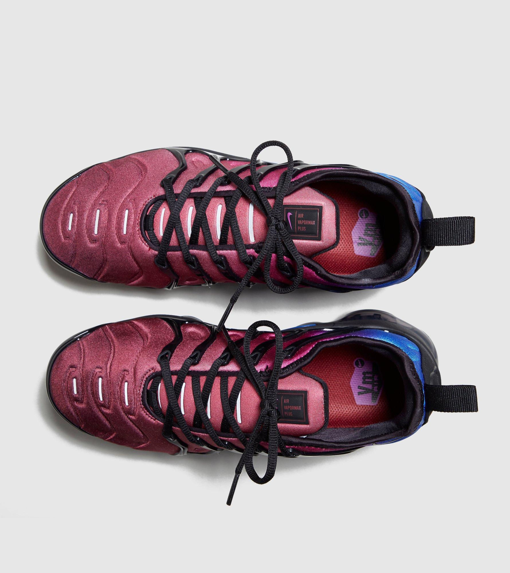 nike air vapormax plus women red