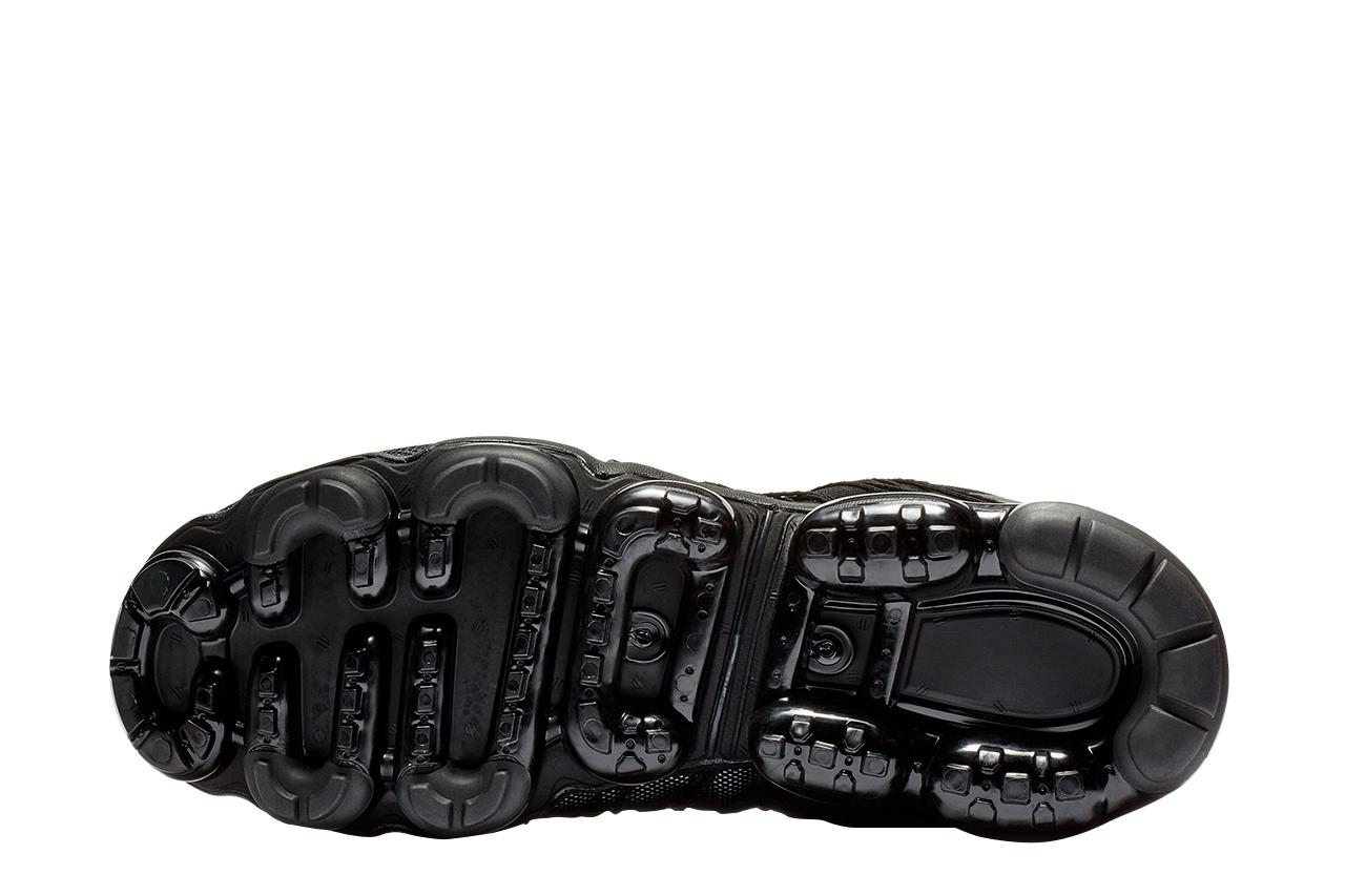 nike air vapormax run utility all black