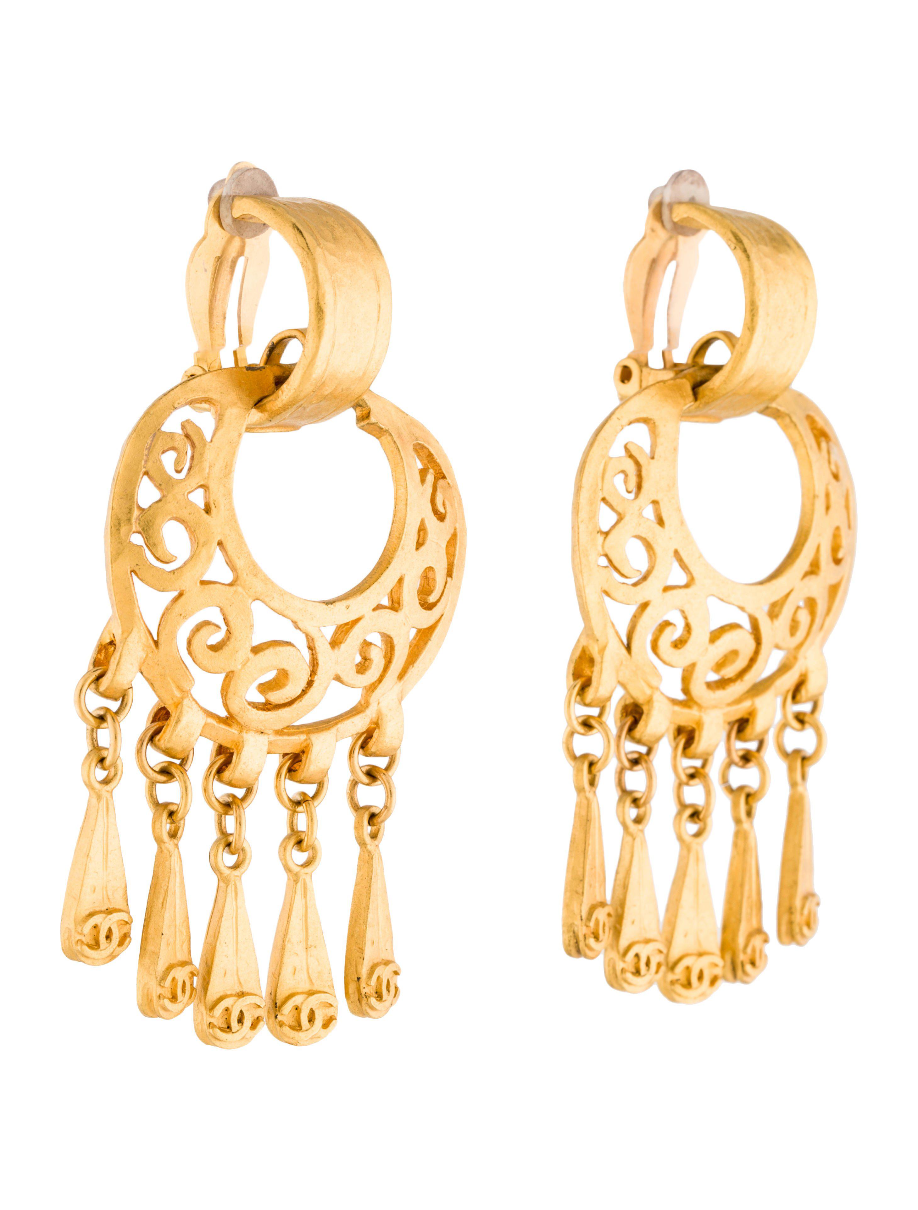 Lyst Chanel Chandelier Earrings Gold In Metallic Gallery
