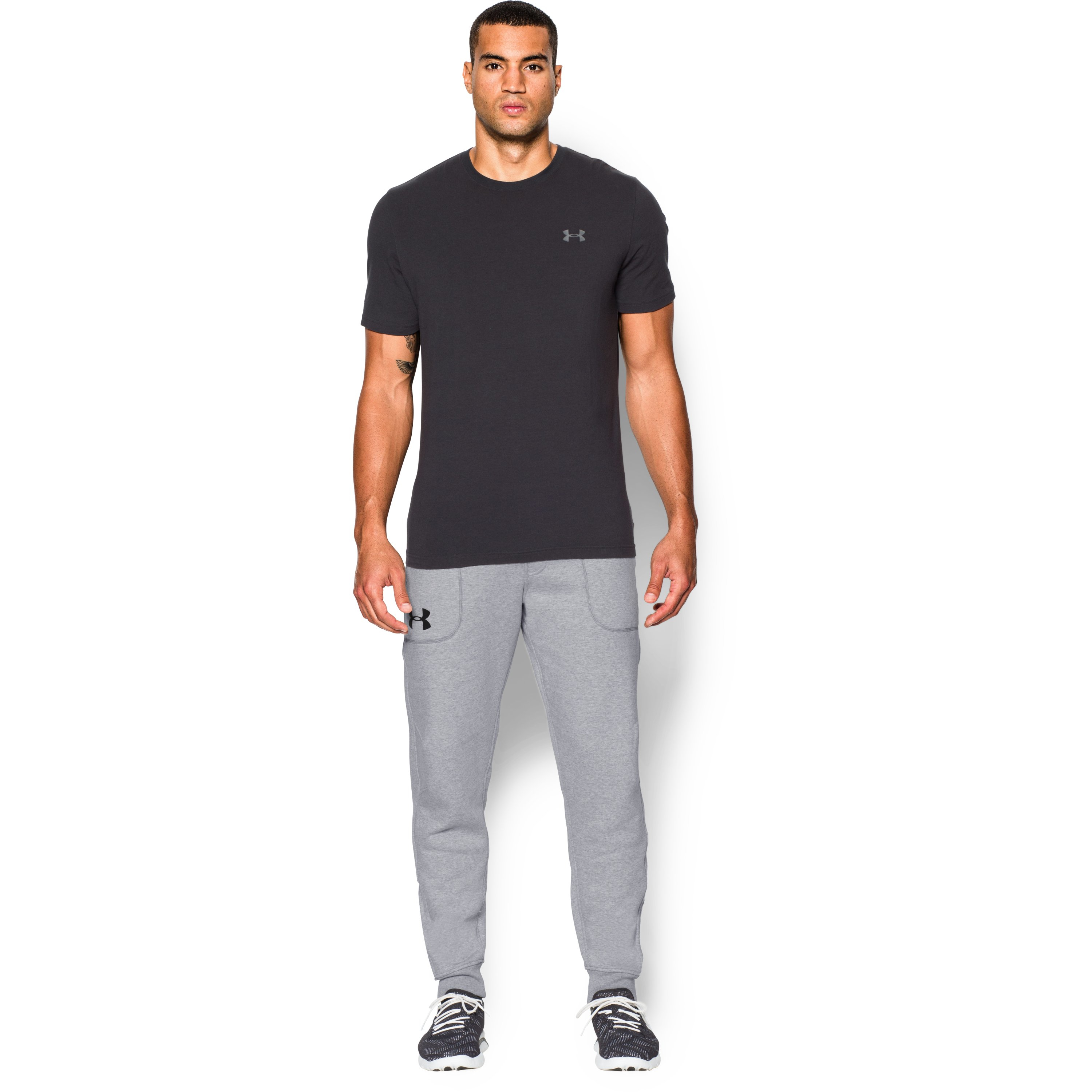 mens jogger pants under armour