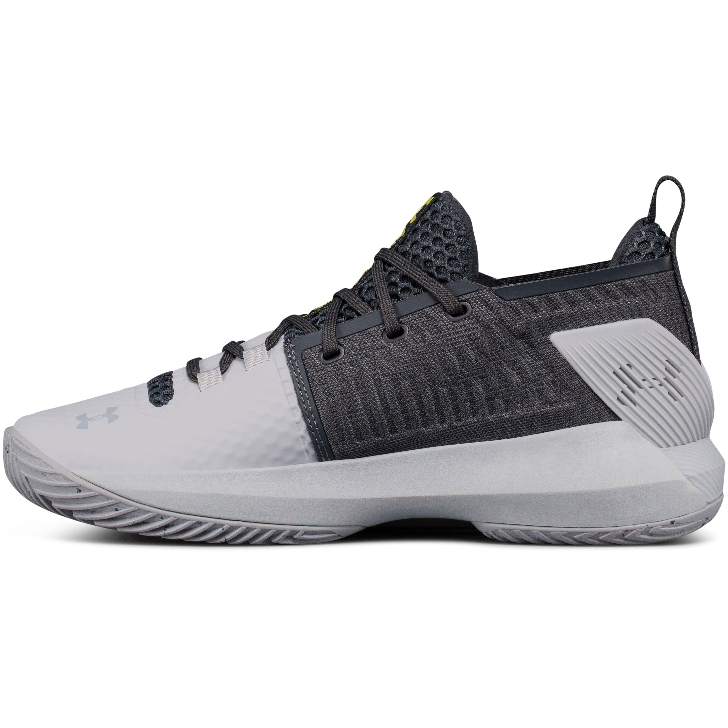 2019 year lifestyle- Armour under basketball shoes low photo 2019 year style- Armour under basketball shoes low photo