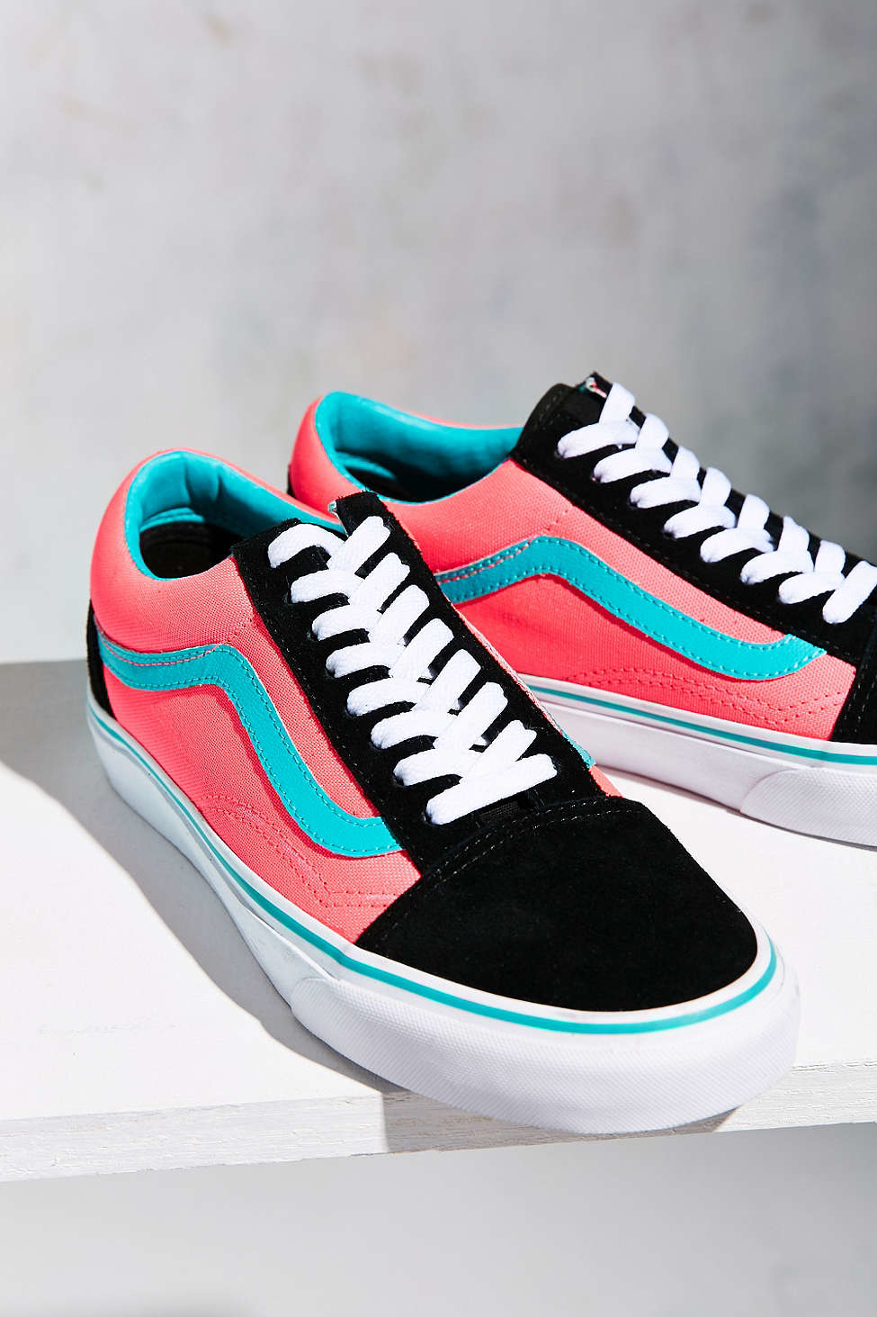 vans old skool brite black neon pink vans old skool brite black neon pink