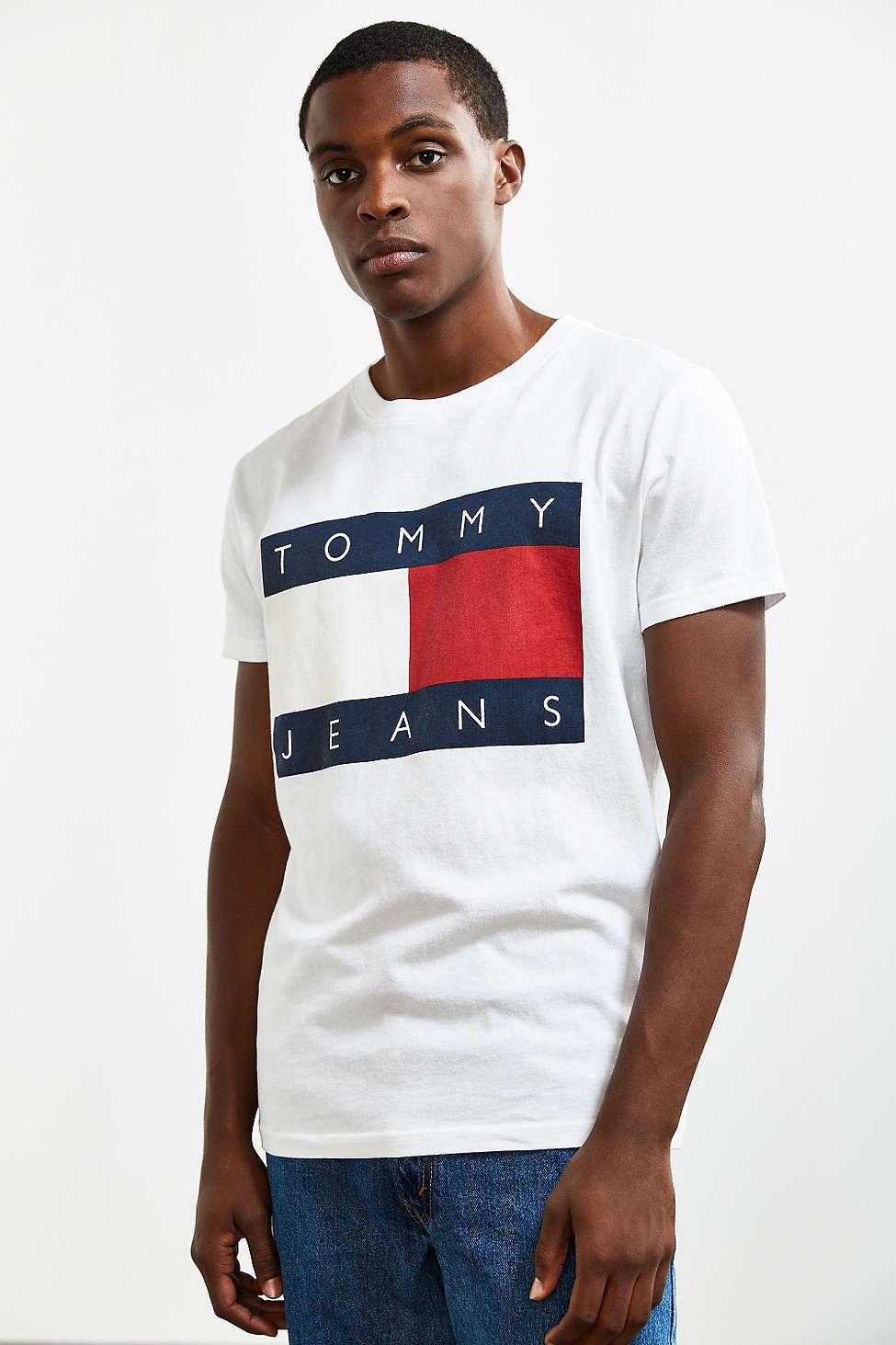Tommy Jeans T Shirt / Tommy Jeans Metallic Logo T Shirt | Womens T ...