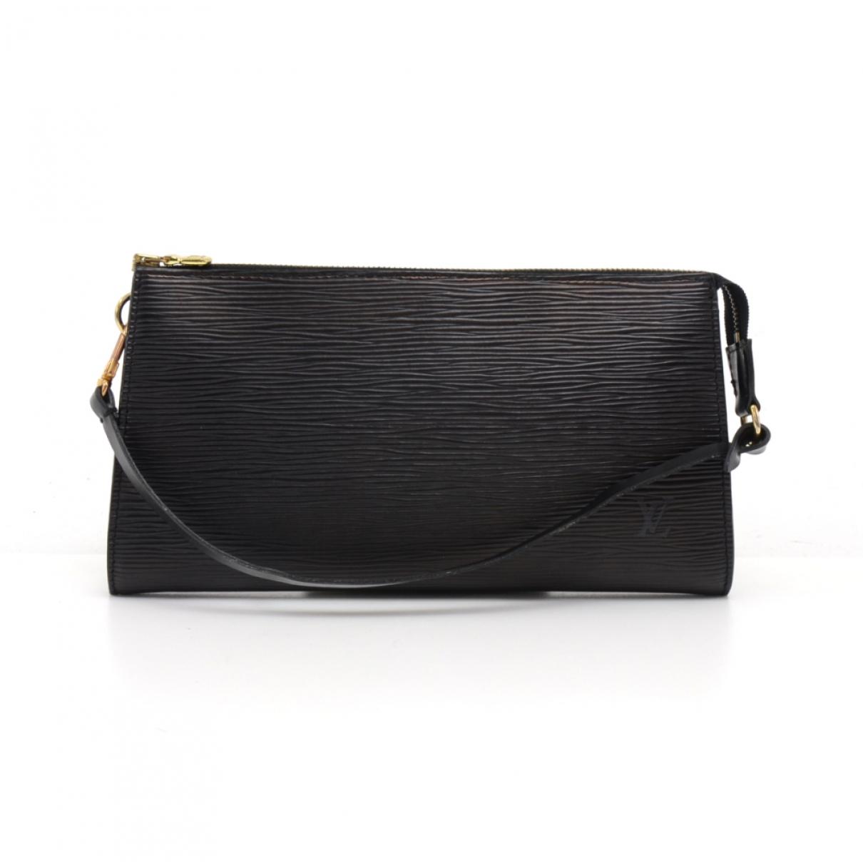 Louis Vuitton Pochette Accessoire Leather Clutch Bag in Black - Lyst