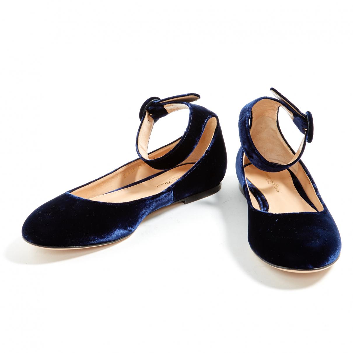 Gianvito Rossi Velvet Ballet Flats in Navy (Blue) - Lyst