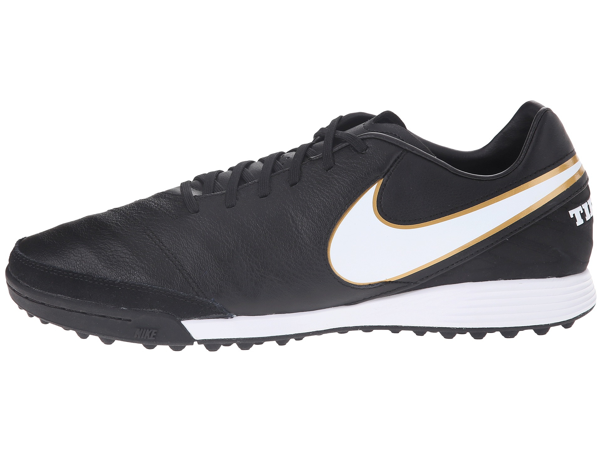 nike tiempo mystic v