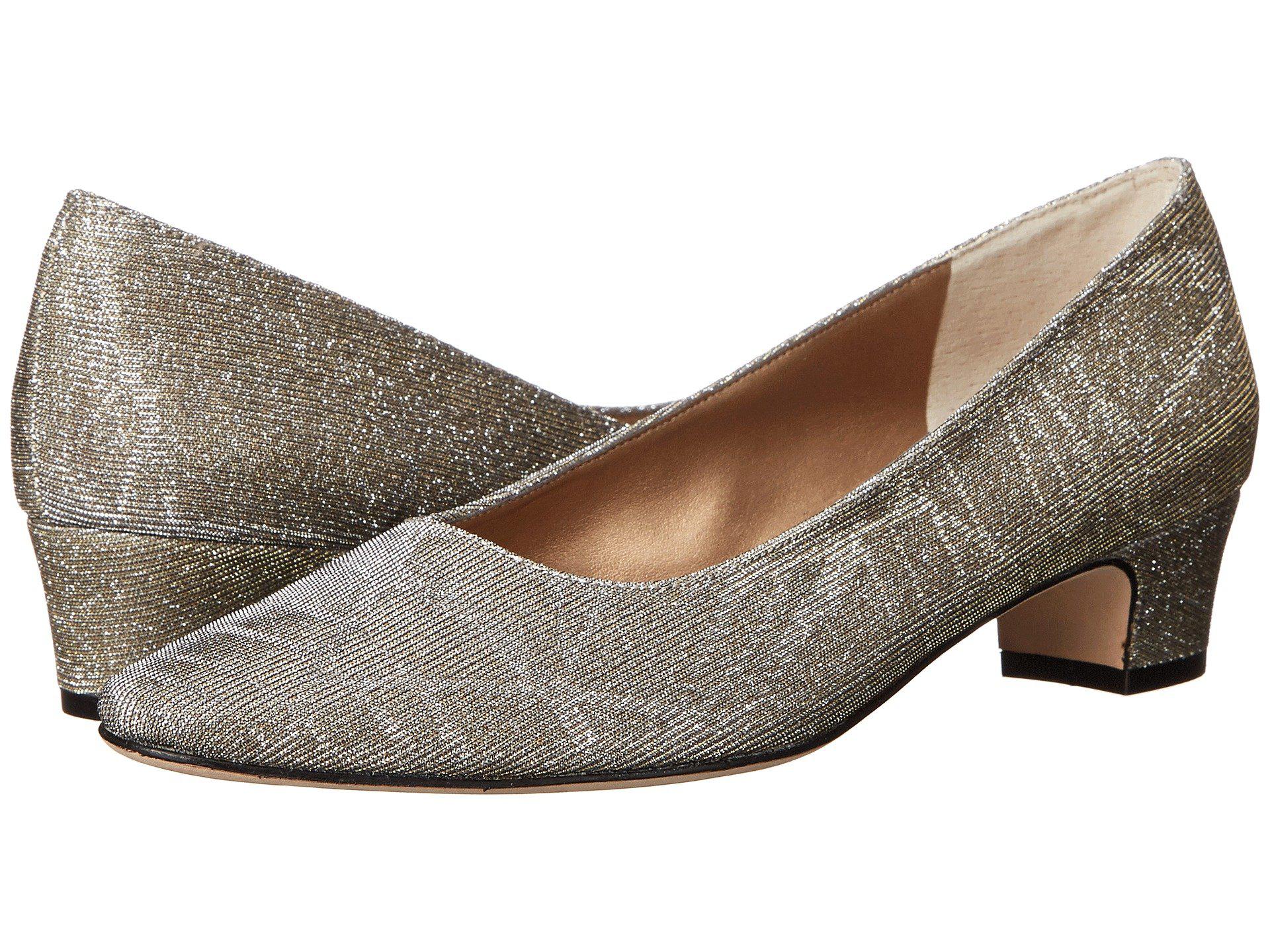 Vaneli Astyr (platinum Nizza) Womens 1-2 Inch Heel Shoes in Metallic 