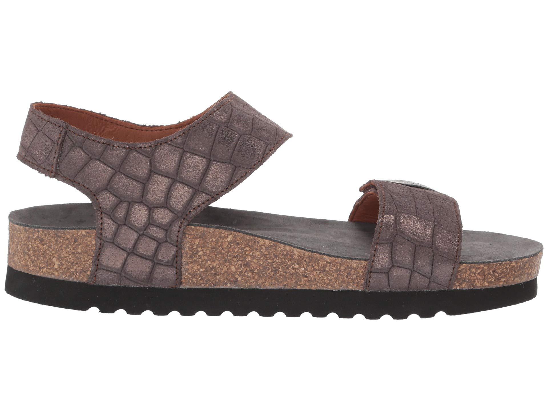 amazon prime taos shoes
