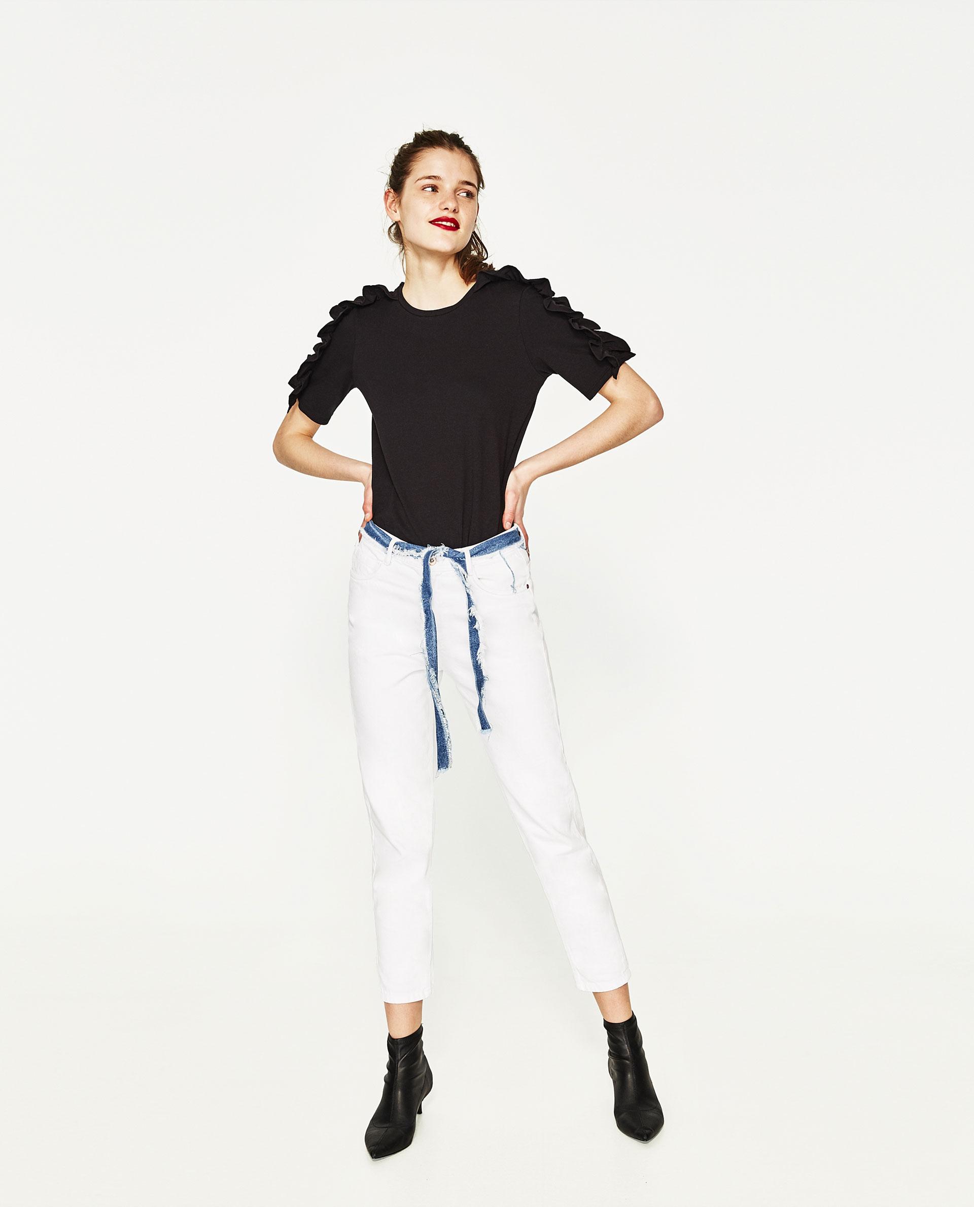 Zara T-shirt With Shoulder Frill in Black | Lyst